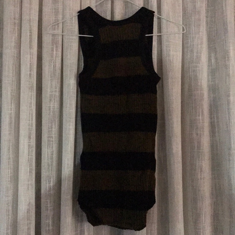 Indah Racerback Tanktop - Picture 6 of 8